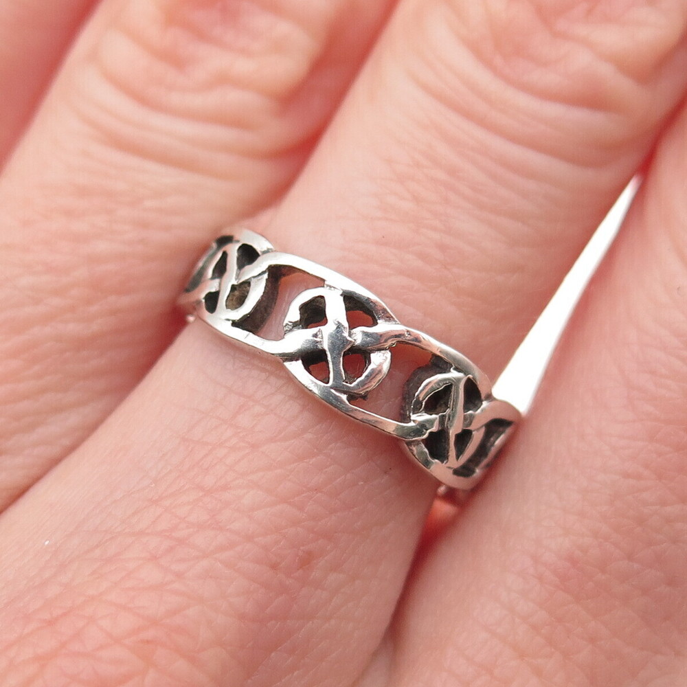 925 Sterling Silver Vintage Celtic Knot Oxidized Band Ring Size 6.25